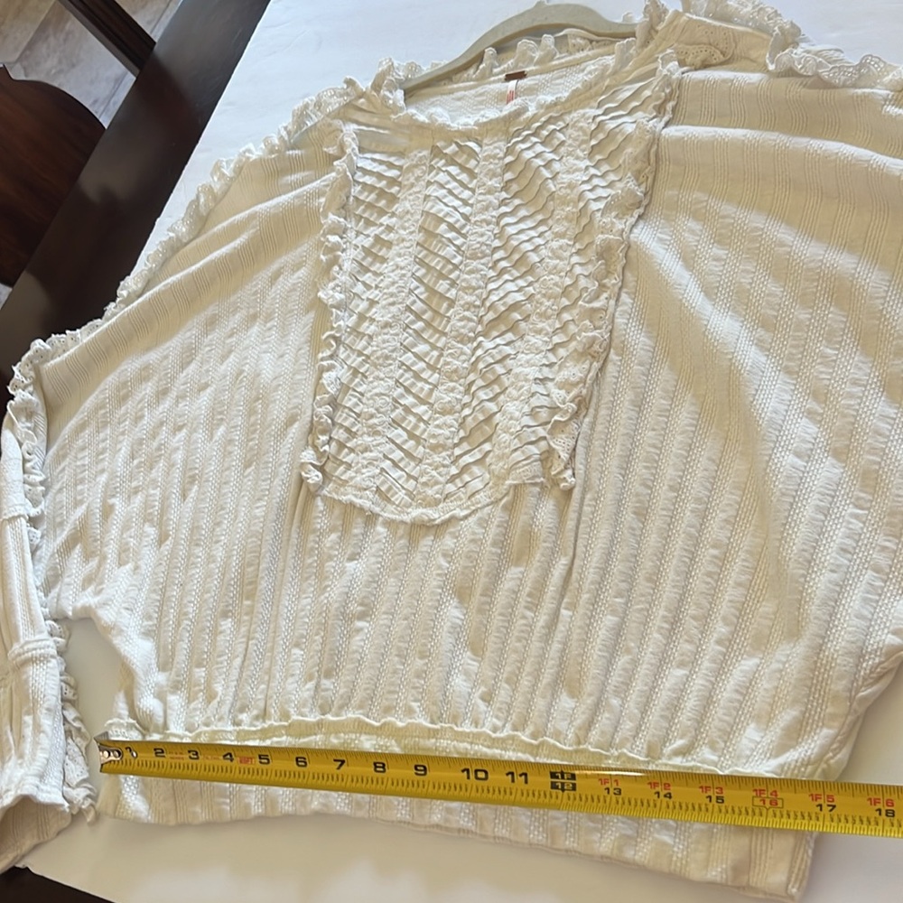 Free People Women’s More Romance Top color Ivory size XL - Picture 15 of 16